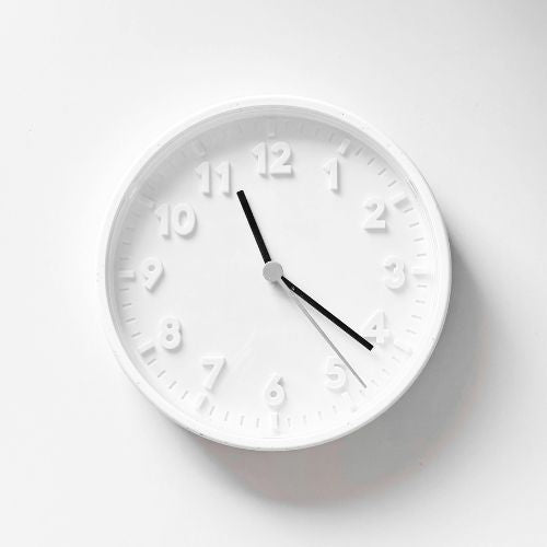 Modern Minimalist Clocks | Stylish Timepieces at Sparkle Decors (UK)