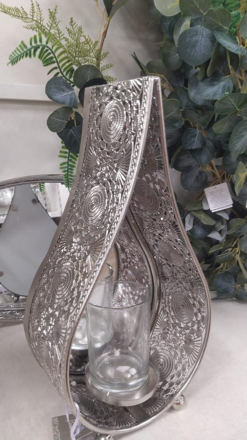 Teardrop candle lantern silver design