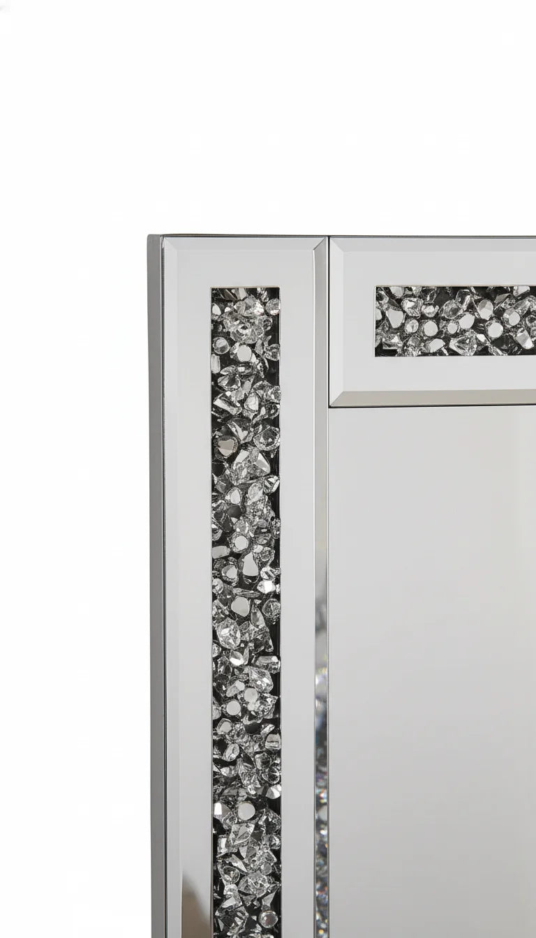 Sparkle Decors Silver Crushed-Jewel Wall Mirror 40 × 60 cm
