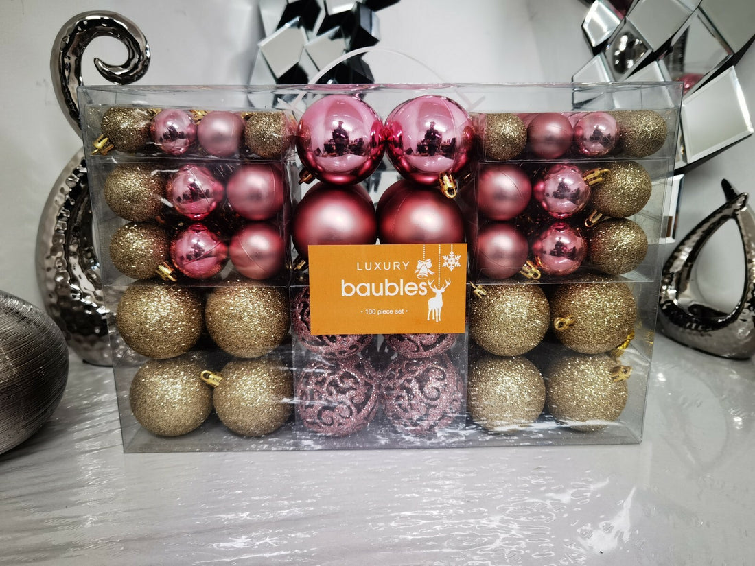 Gold Christmas tree baubles