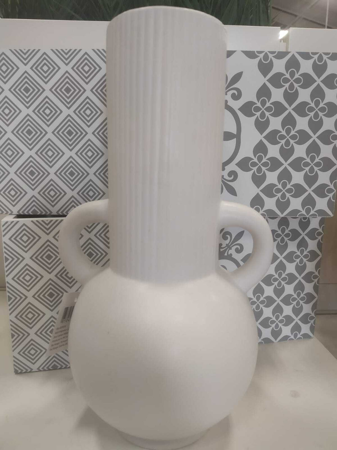 Helena decorative small vase