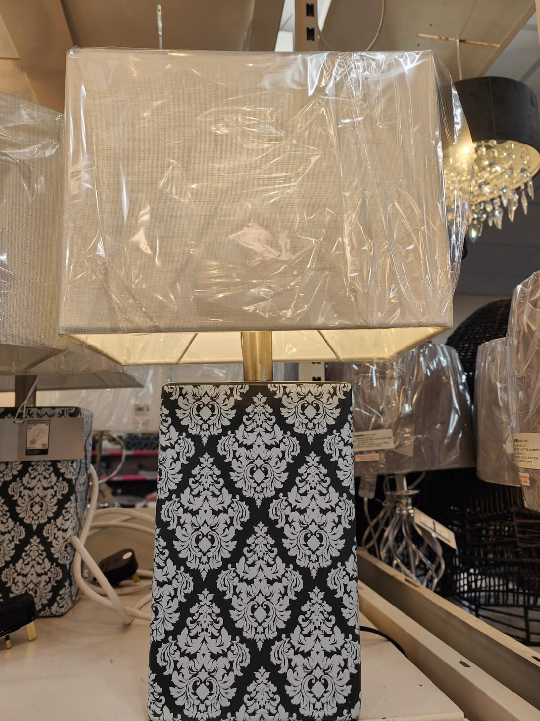 Anastasia table lamp with shade