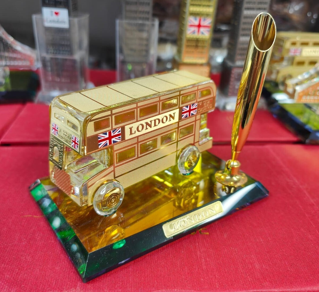 London bus gold ornament