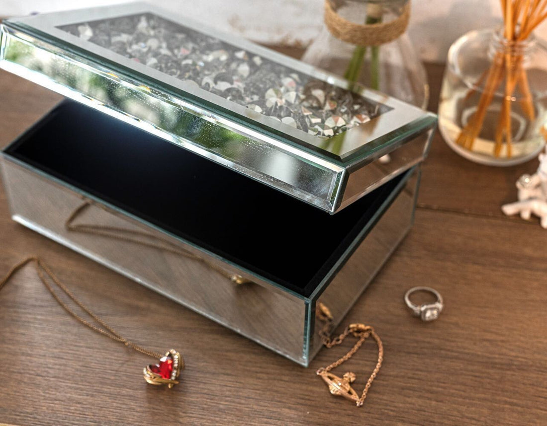 Silver crushed diamond jewellery box
