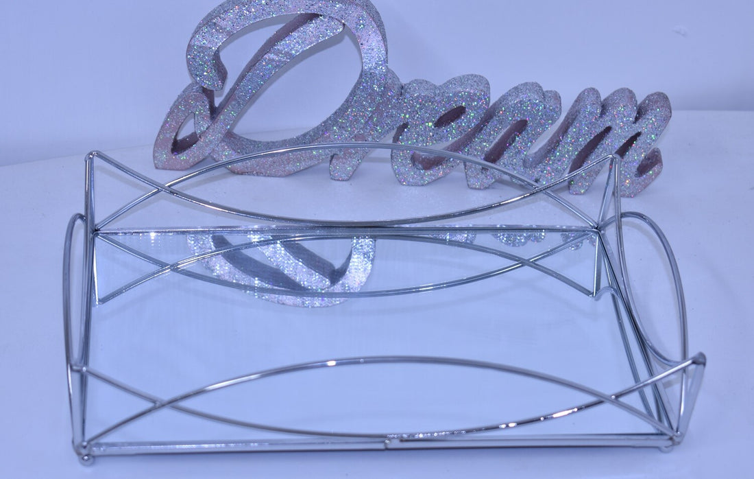 Mirrored display tray for jewellery and decor