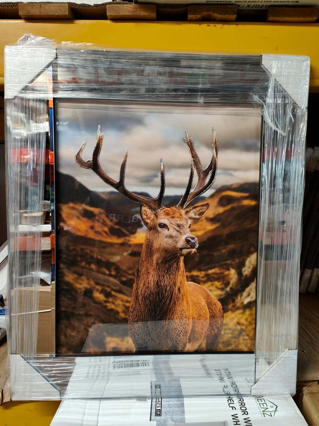 Stag and reindeer liquid glitter wall art 65x55
